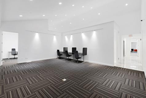 6 Executive Court South Barrington IL 60010