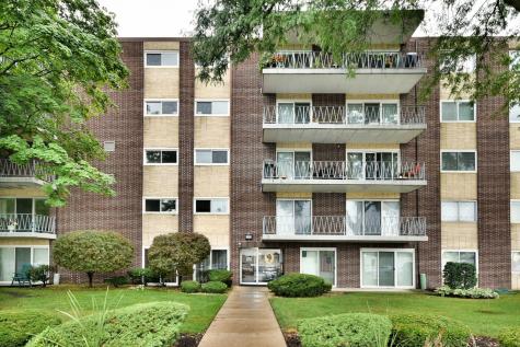 2900 Maple Downers Grove IL 60515