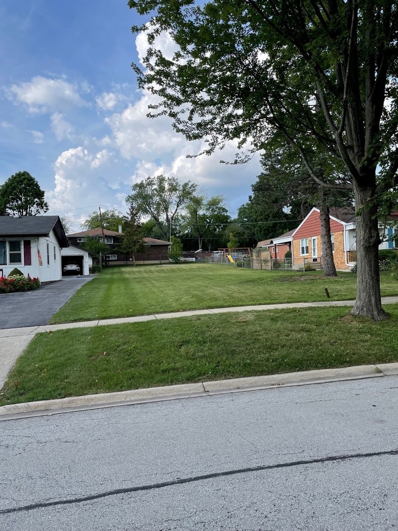 22 West Graham Avenue Lombard IL 60148