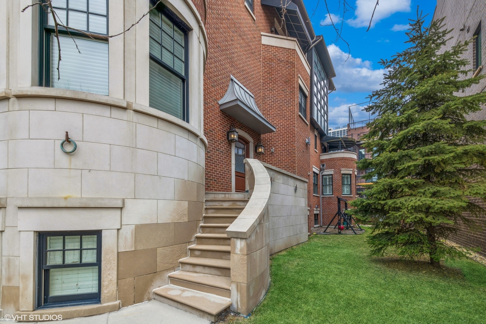 1515 North North Park Avenue Chicago IL 60610