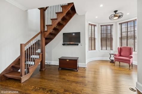 1515 North North Park Avenue Chicago IL 60610