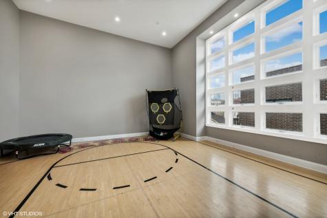1515 North North Park Avenue Chicago IL 60610