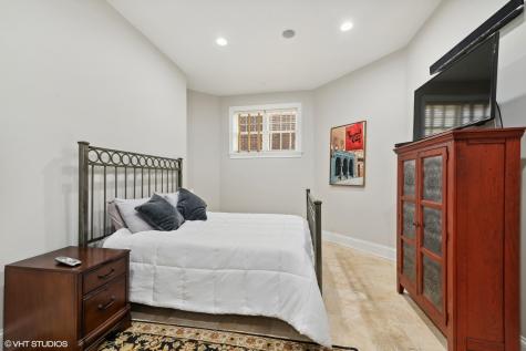 1515 North North Park Avenue Chicago IL 60610