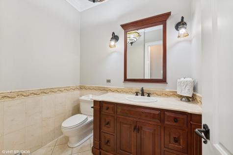 1515 North North Park Avenue Chicago IL 60610