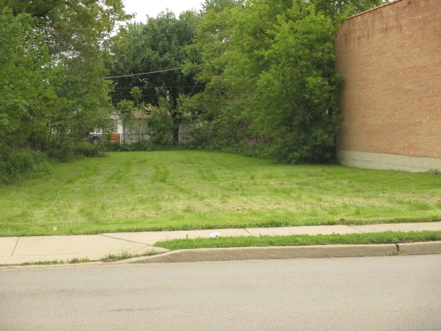 736 East St Charles Road Lombard IL 60148