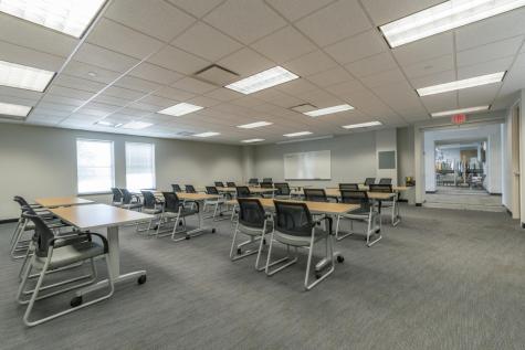 2200 E Devon Avenue Des Plaines IL 60018