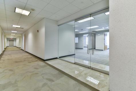 2200 E Devon Avenue Des Plaines IL 60018