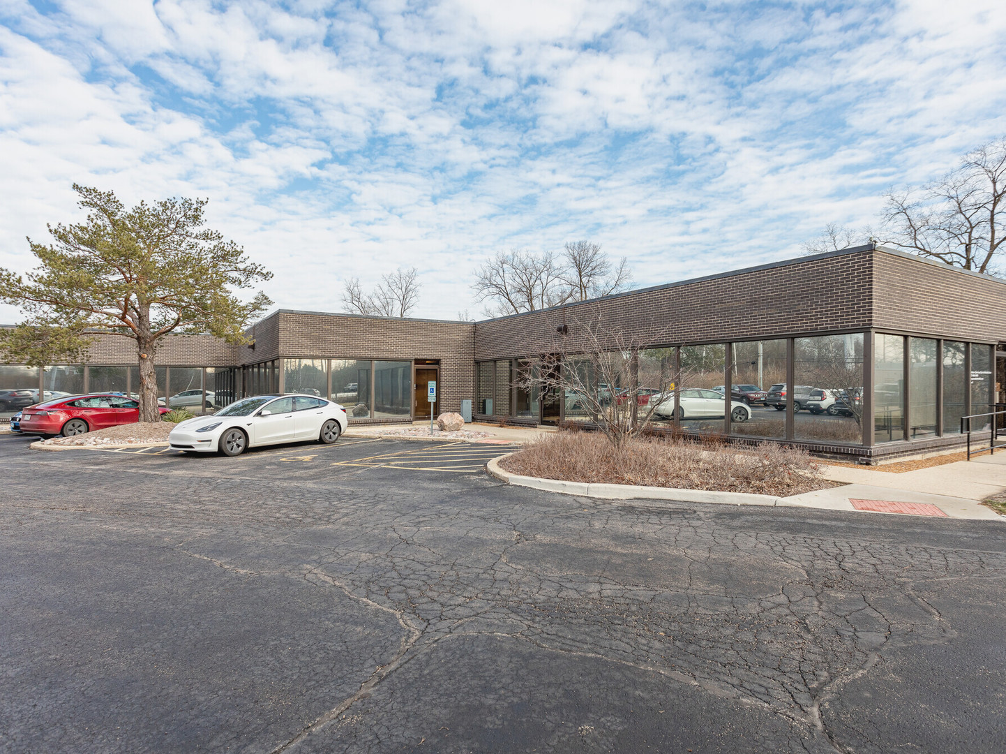1845 Oak Street Northfield IL 60093