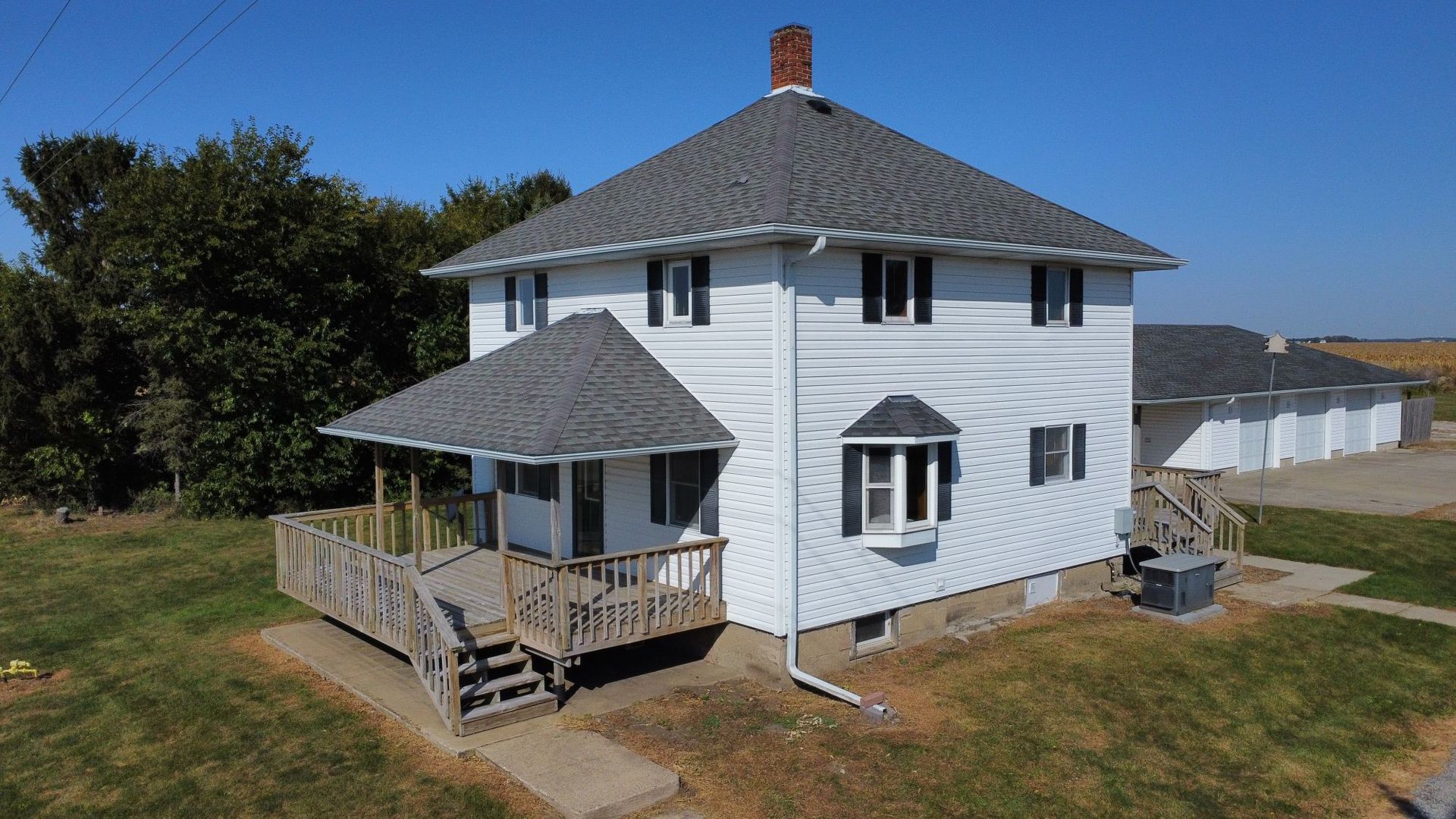 2378 East 2800 North Road Martinton IL MLS 11649184 279,900 McColly Real Estate