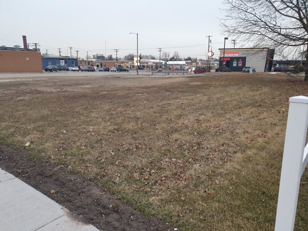 18 West South Street Plano IL 60545
