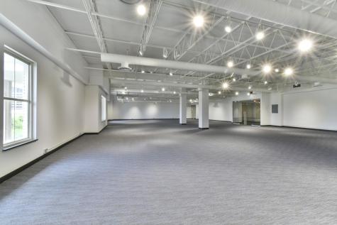 2250 E Devon Avenue Des Plaines IL 60018