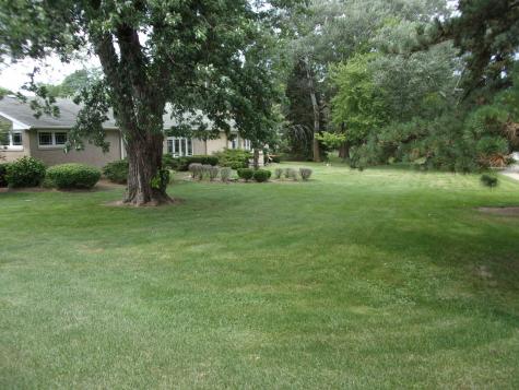 232 Eastgate Road Lombard IL 60148