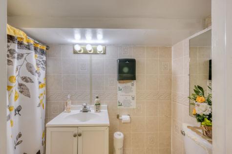 1457 West Blackhawk Street Chicago IL 60642