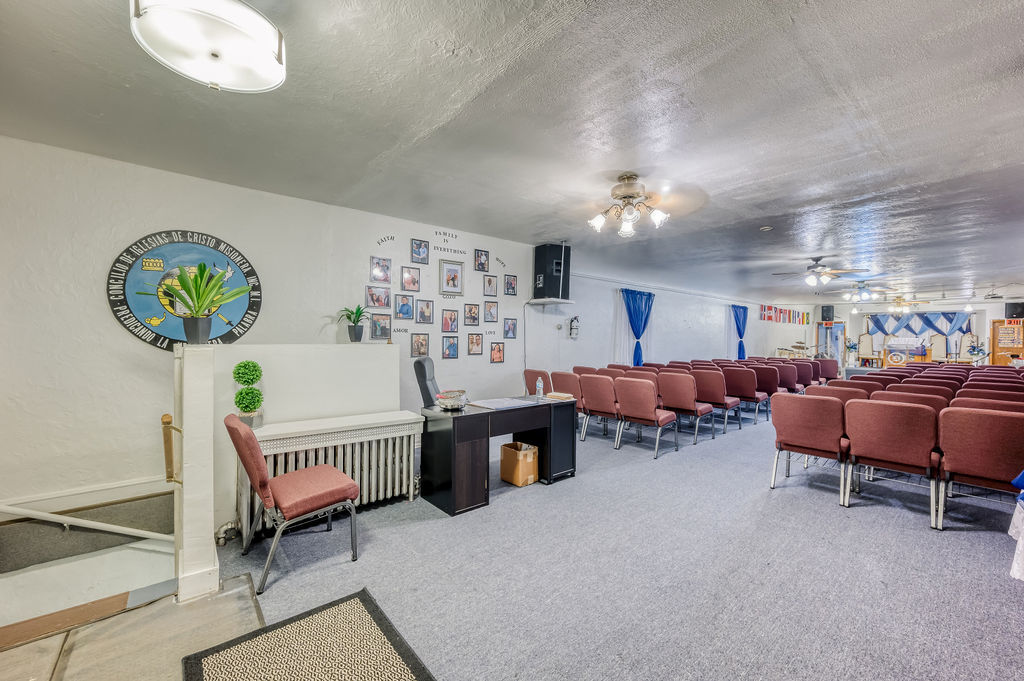 1457 West Blackhawk Street Chicago IL 60642